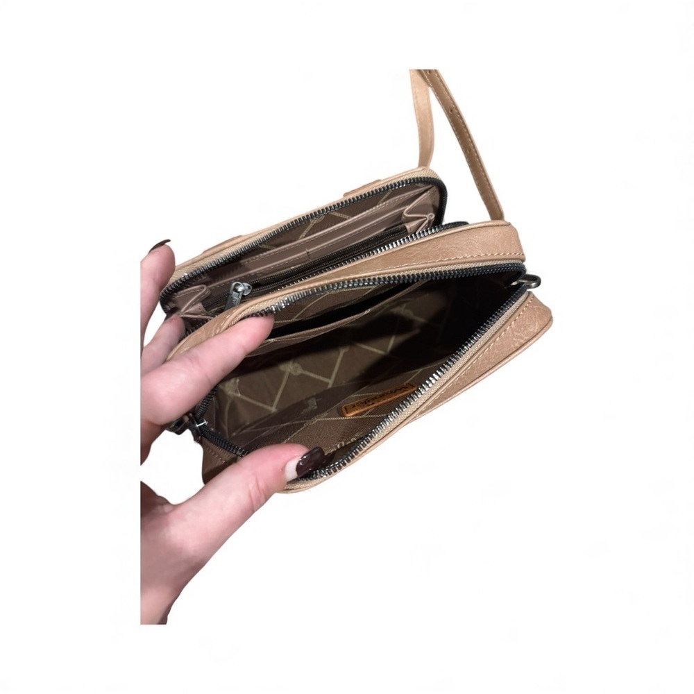 WRANGLER Beige and Olive Crossbody Bag - Picture 6 of 6